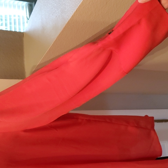 Pretty classic coral blouse - Picture 4 of 5